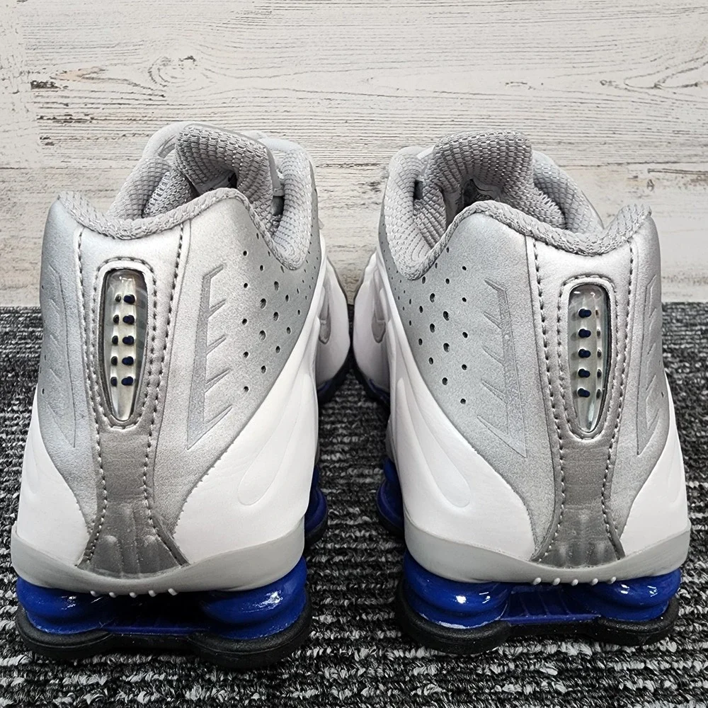 Nike Shox R4 Sneakers‎ Mens 8.5 Metallic Silver White Deep Royal Blue HQ1988-102